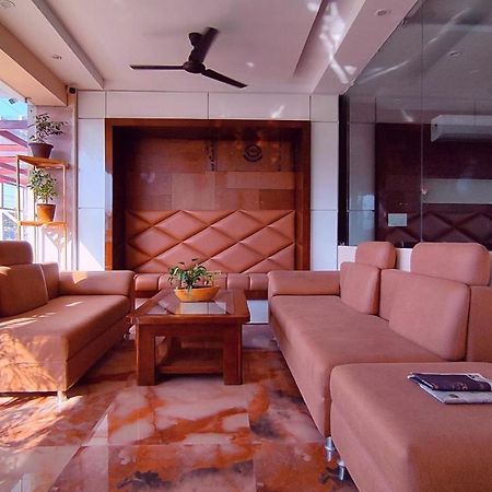 Spring Sky Haridwar By Shrigo Hotels Exteriér fotografie